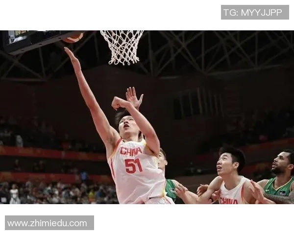 杨瀚森专注肉搏对抗亚当斯展现出色效果谁也别跳的战术策略分析
